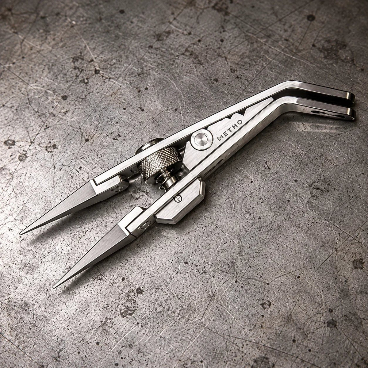 💥🏆🔧 Precision Locking Tweezers – Adjustable Grip & Interchangeable Jaws 🎯