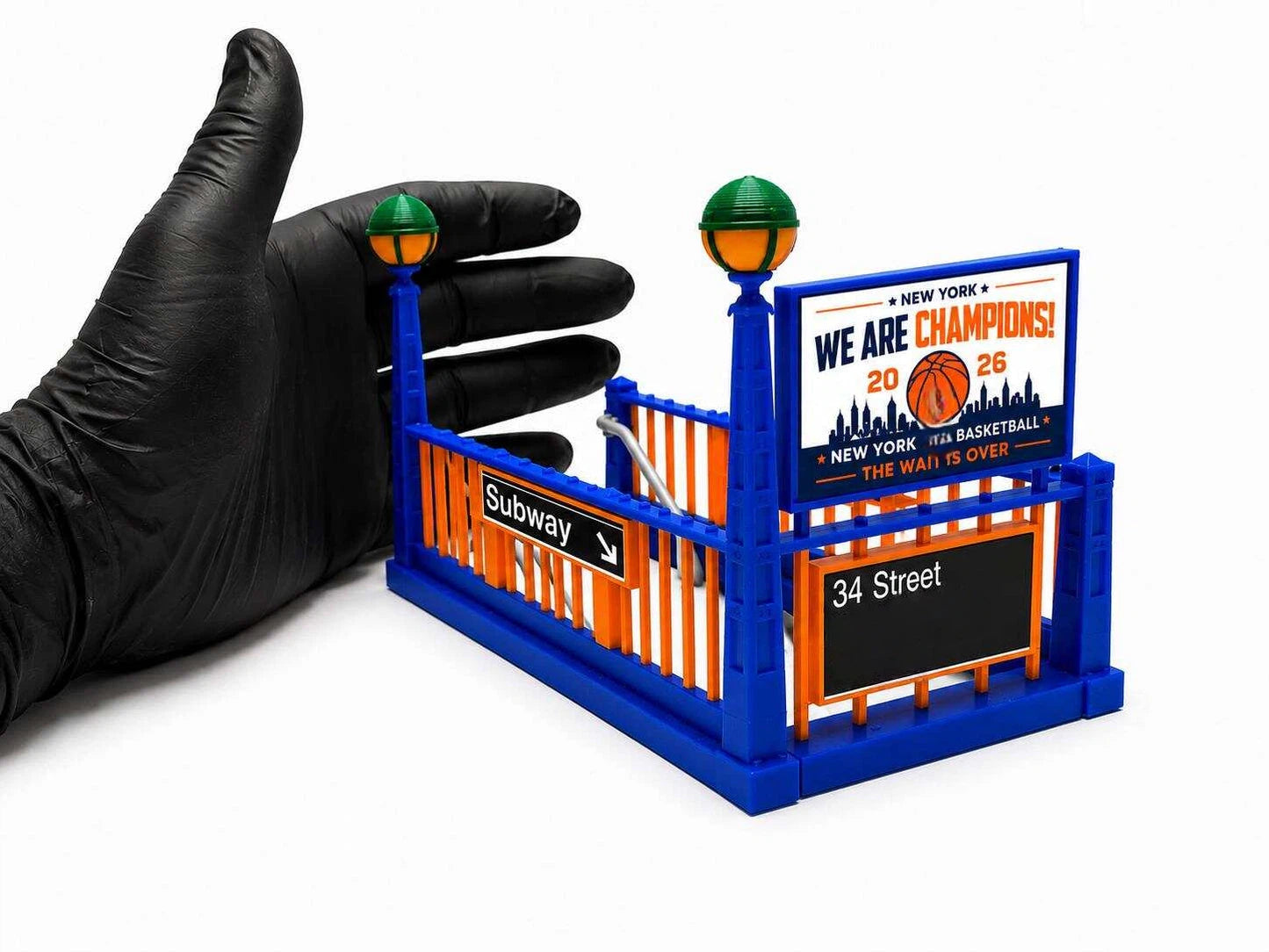 🏀🚇 NY Subway Entrance Display