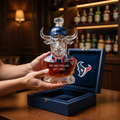 Crystal Bull Decanter – We Are Texans Est 2002 Glass Decanter Whiskey Bottle