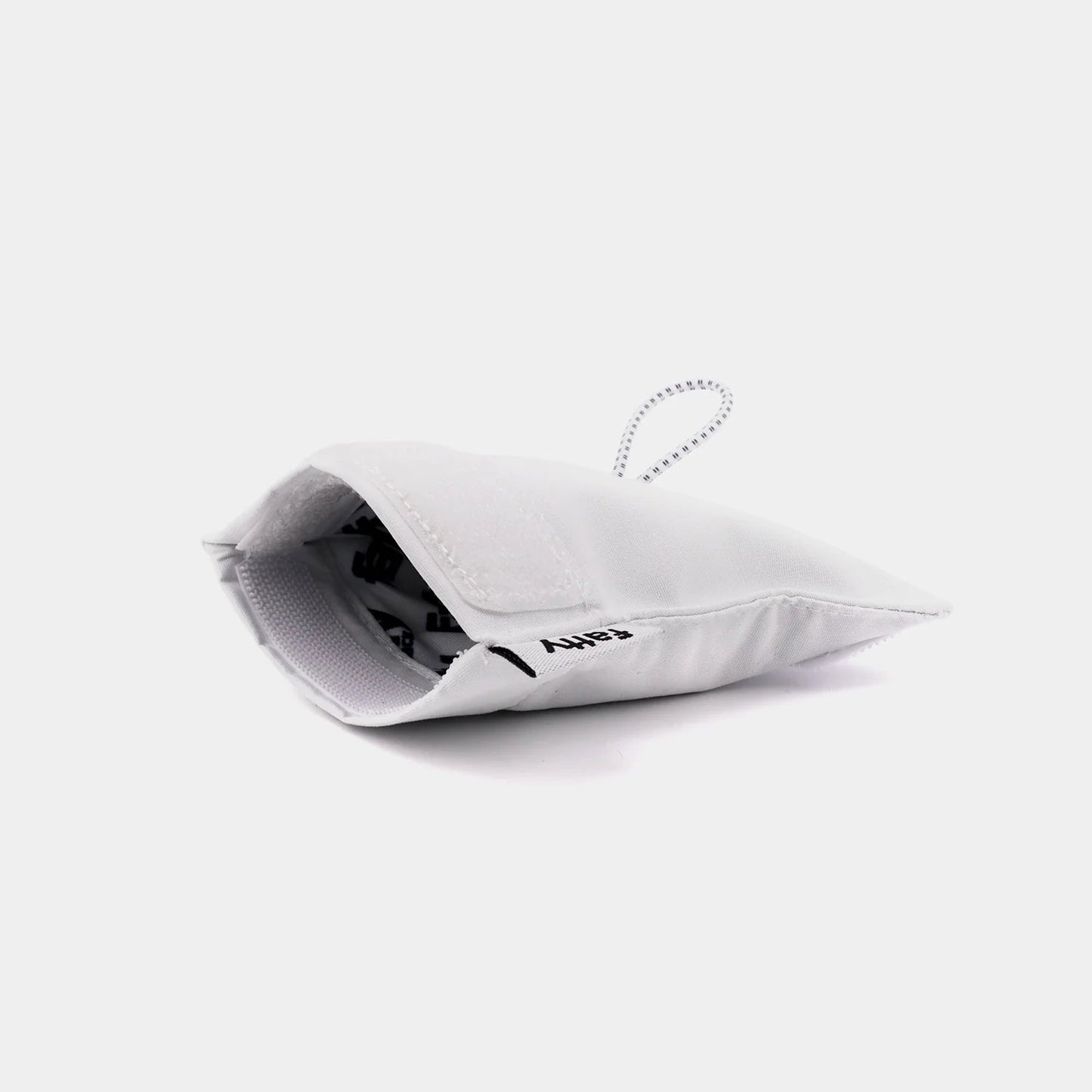 🧢 Anywhere Pocket – Attachable Mini Pouch for Hats, Backpacks, Belts & More