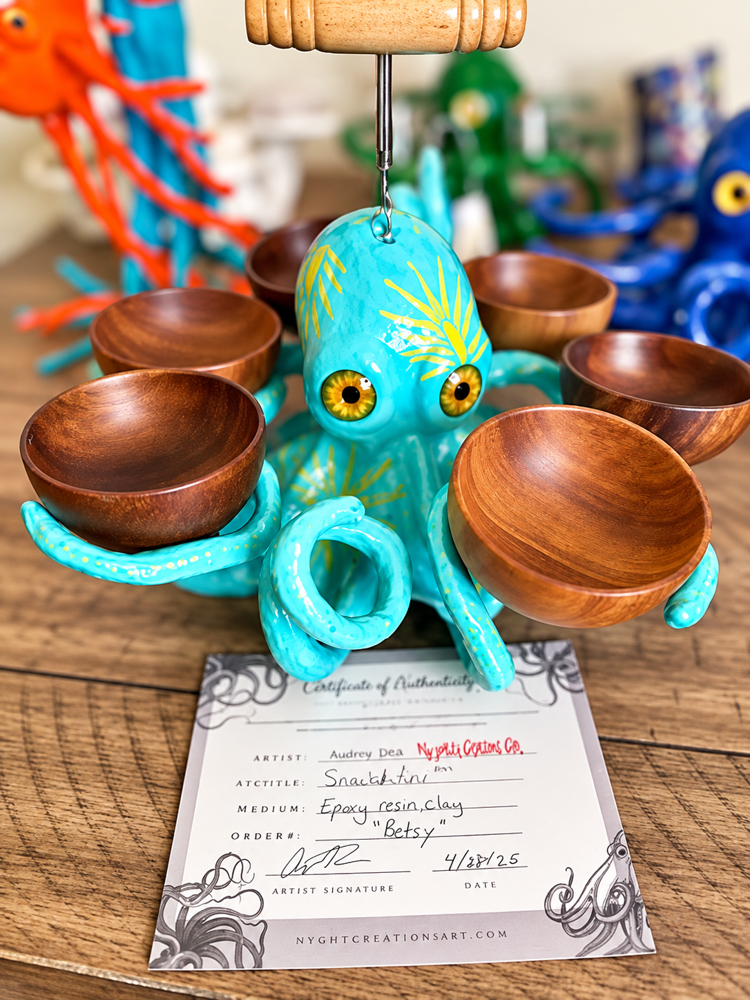 🐙 Octopus Snack Server with 6 Bowls – Sculptural Centerpiece