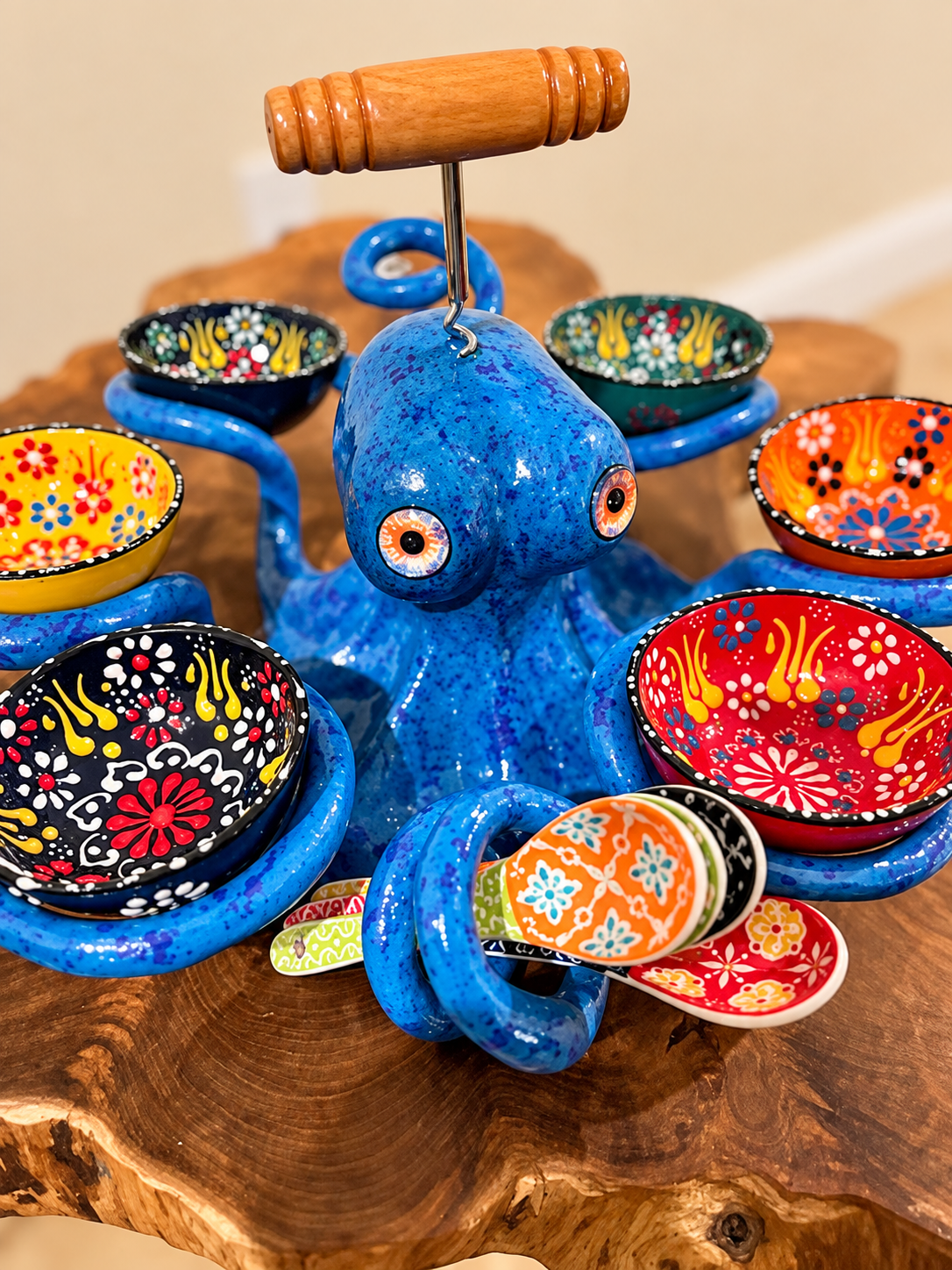 🐙 Octopus Snack Server with 6 Bowls – Sculptural Centerpiece