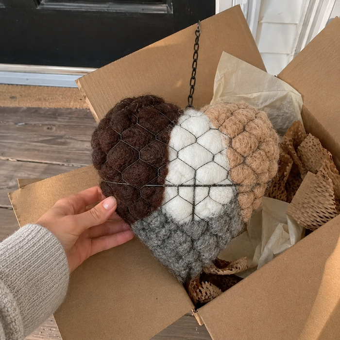 Alpaca fiber nesting heart unboxing