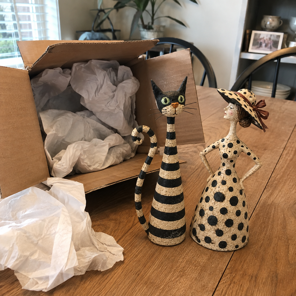 ✨Vintage  Cat & Lady Sculptures