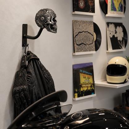 💀Skull Motorcycle Helmet Holder – Punk Skull Wall Mount Rack for Helmets, Jackets & Garage Decor