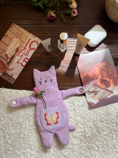 Hugging Cat Bag Charm & Pouch - Made by Freybag charm#catlovers#giftforcatlovers#zipperpouch#catpouch#hugcat#handmade#charm