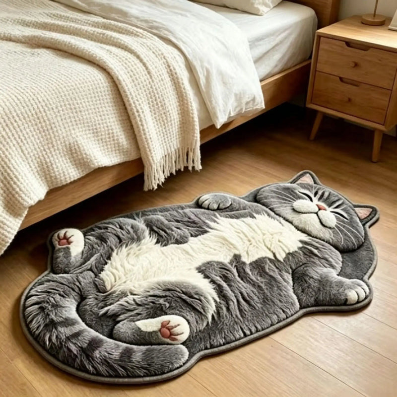 Soft Ivory cat-shaped accent rug