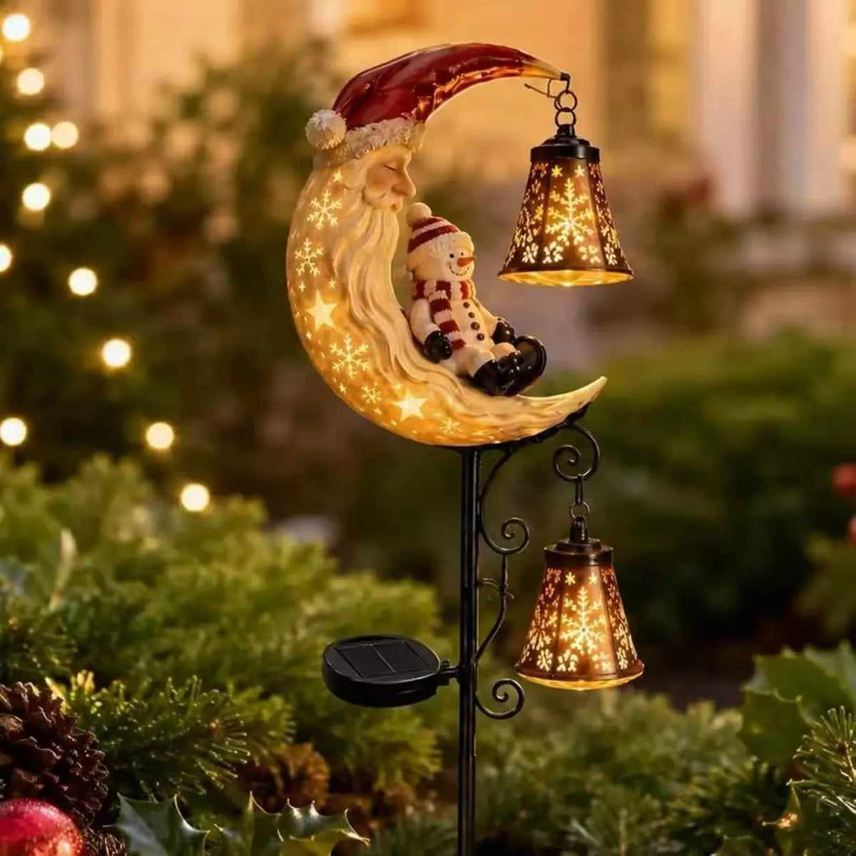 Solar panel on Santa Moonlight Lantern garden stake